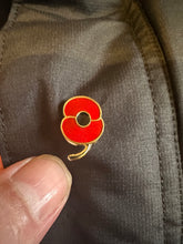 Load image into Gallery viewer, NEW **2023 Poppy lapel badge